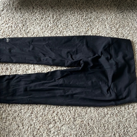 Alo Leggings - Picture 1 of 3